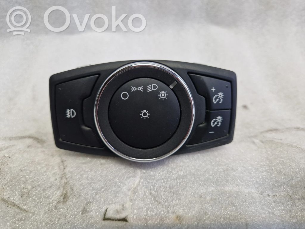 Ford Ecosport Light switch 