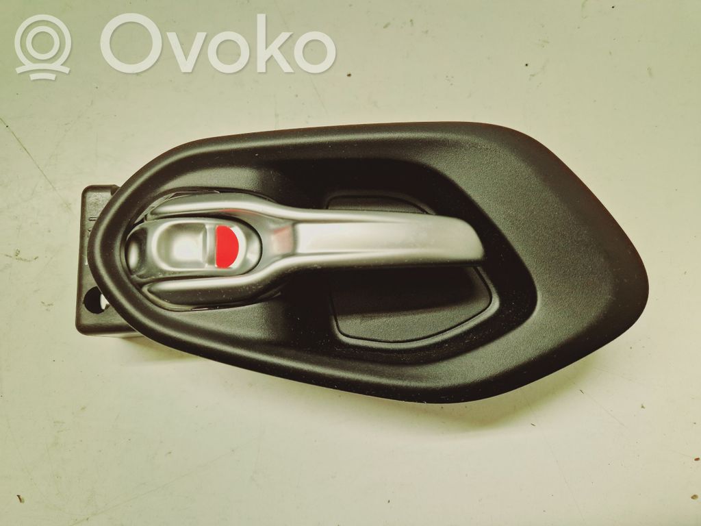 Front door interior handle   68141925AB,1WF20TRMAB,5074729,2432798,61868H