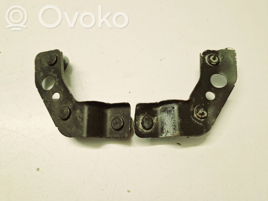 Ford Mustang V Soporte del parachoques delantero 