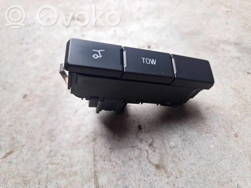 Tailgate/boot open switch button   BB5T13D734CCW,BB5T13D734