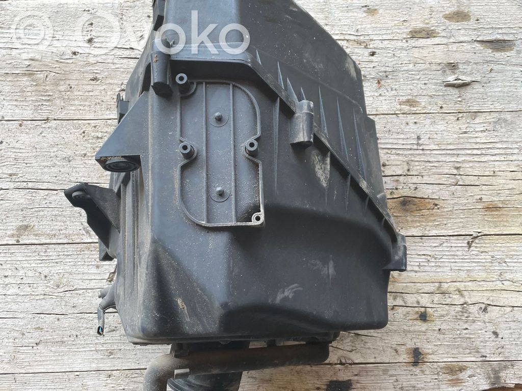 Audi A8 S8 D3 4E Air filter box 