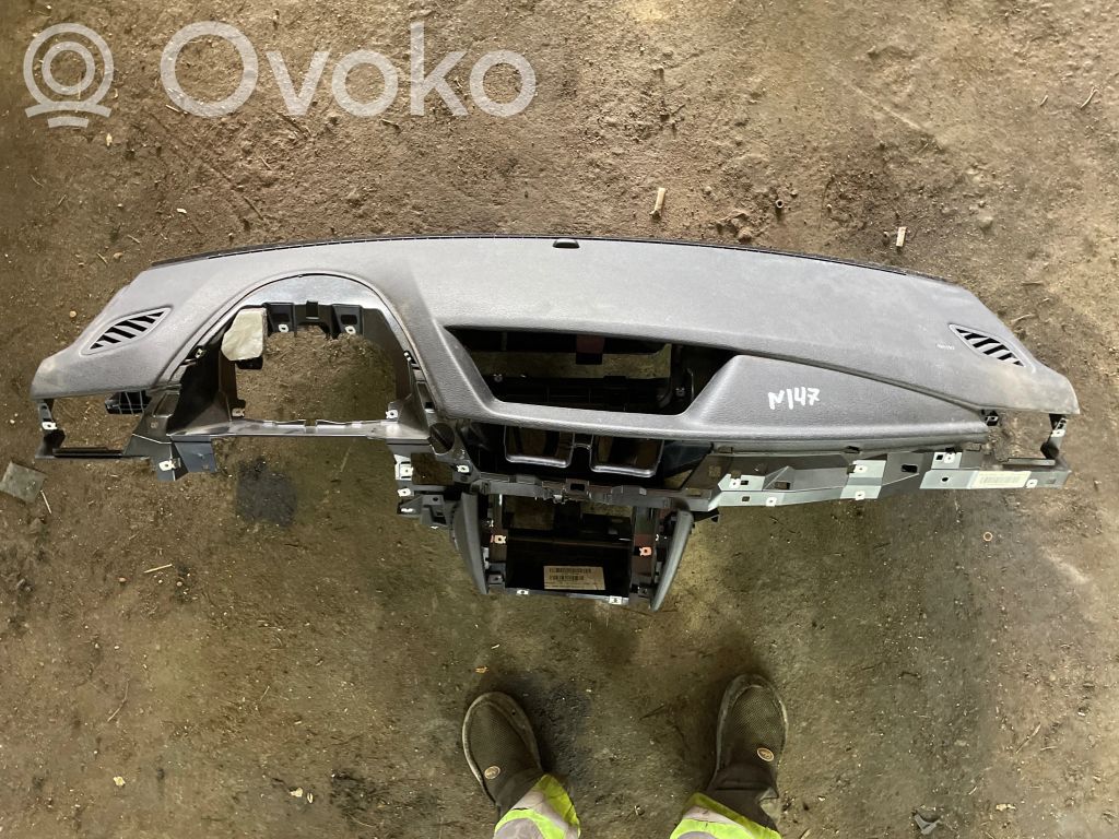 BMW X1 E84 Panelė 