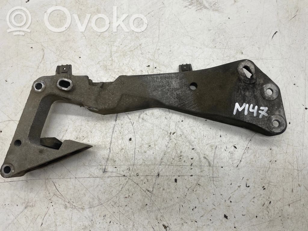BMW X1 E84 Gearbox mounting bracket 