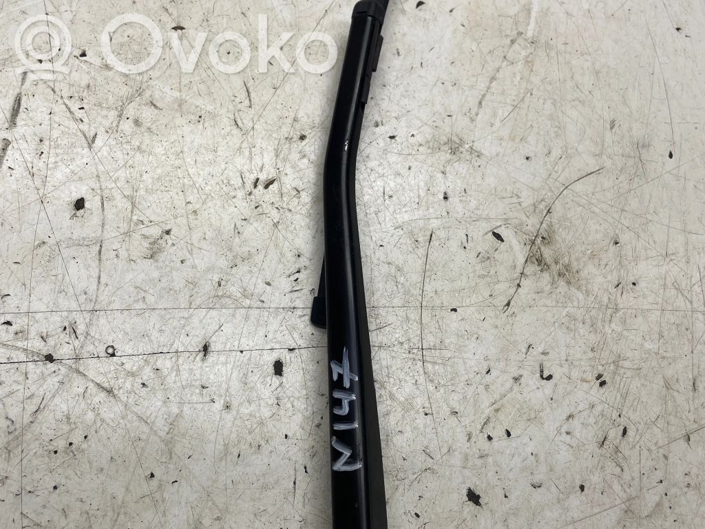 BMW X1 E84 Rear wiper blade arm 