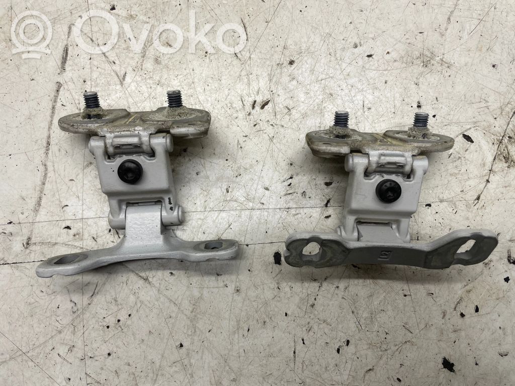 BMW X1 E84 Tailgate/trunk/boot hinge 