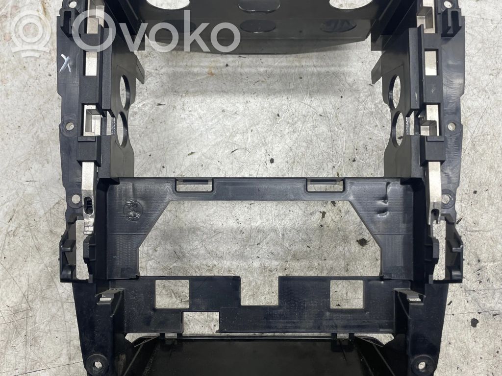 Mercedes-Benz ML W164 Kita panelės detalė 
