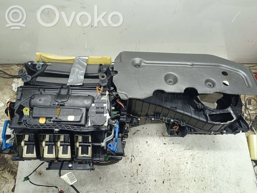 Audi A5 8T 8F Ansamblu cutie climatizare interioară 