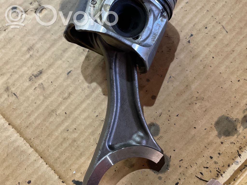 Infiniti FX Piston with connecting rod 