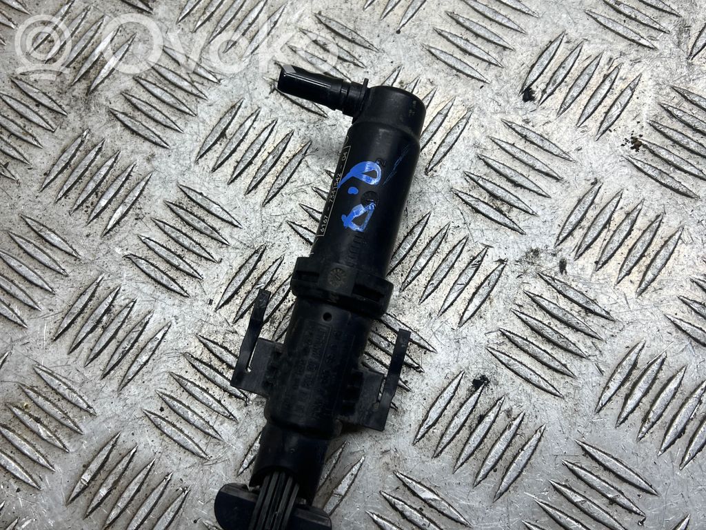 BMW 7 F01 F02 F03 F04 Dysza spryskiwacza lampy przedniej 