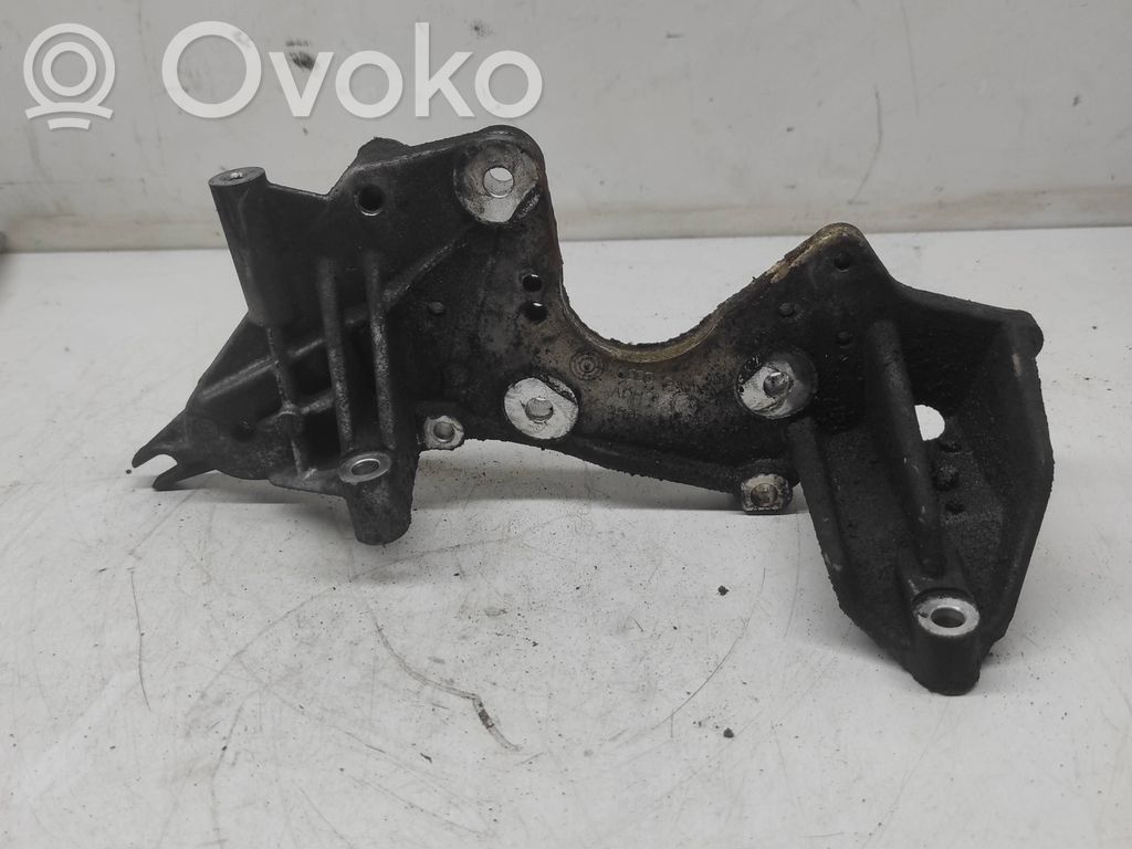 Audi A6 S6 C6 4F Fuel pump bracket 