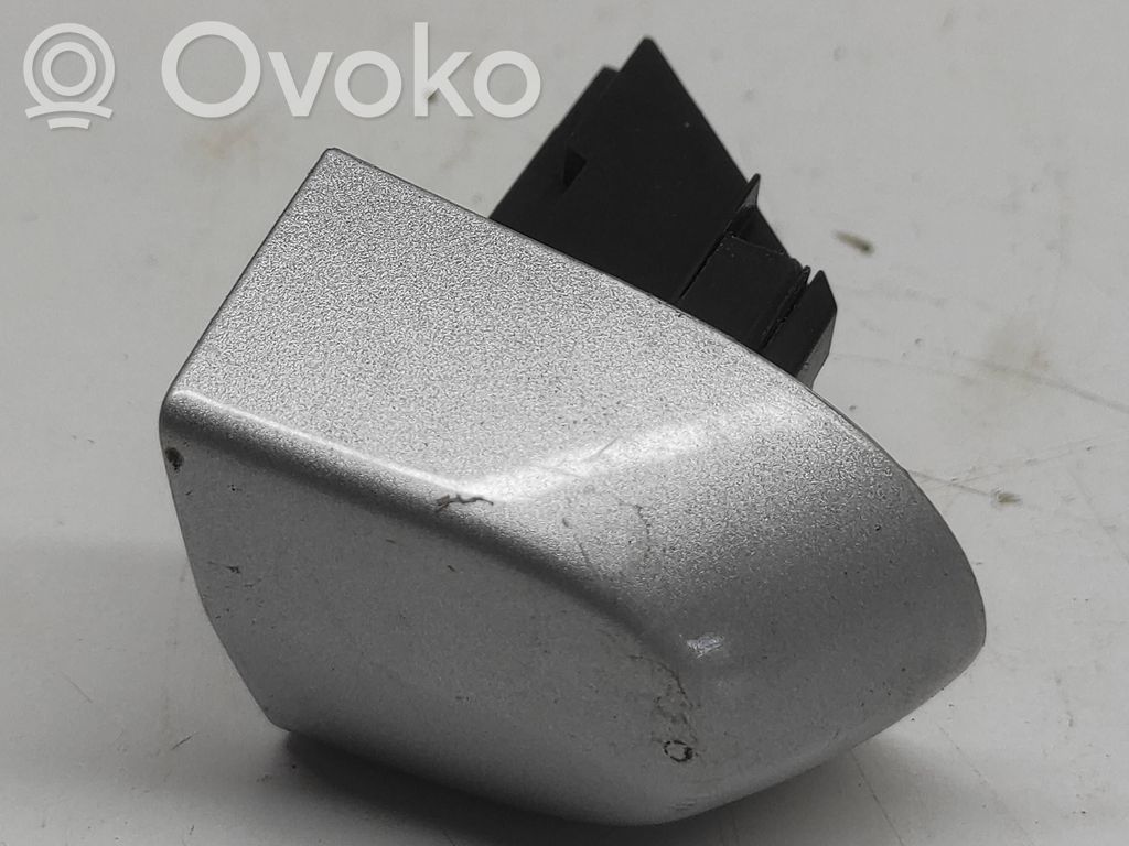 BMW 3 E90 E91 Front door exterior handle 