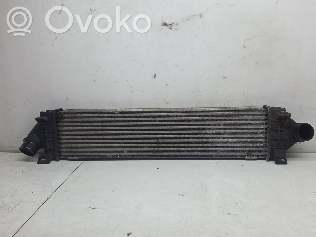 Volvo V70 Interkūlerio radiatorius 