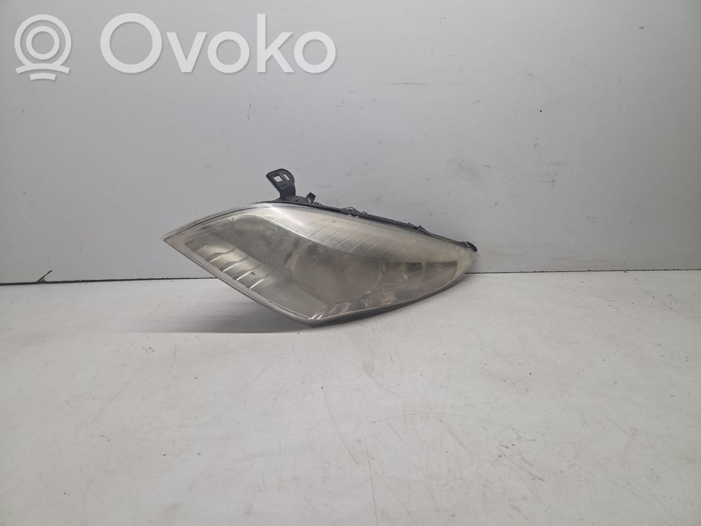 Renault Megane III Lampa przednia 