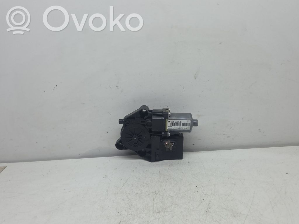 Renault Megane III Silnik regulatora szyby drzwi przednich 