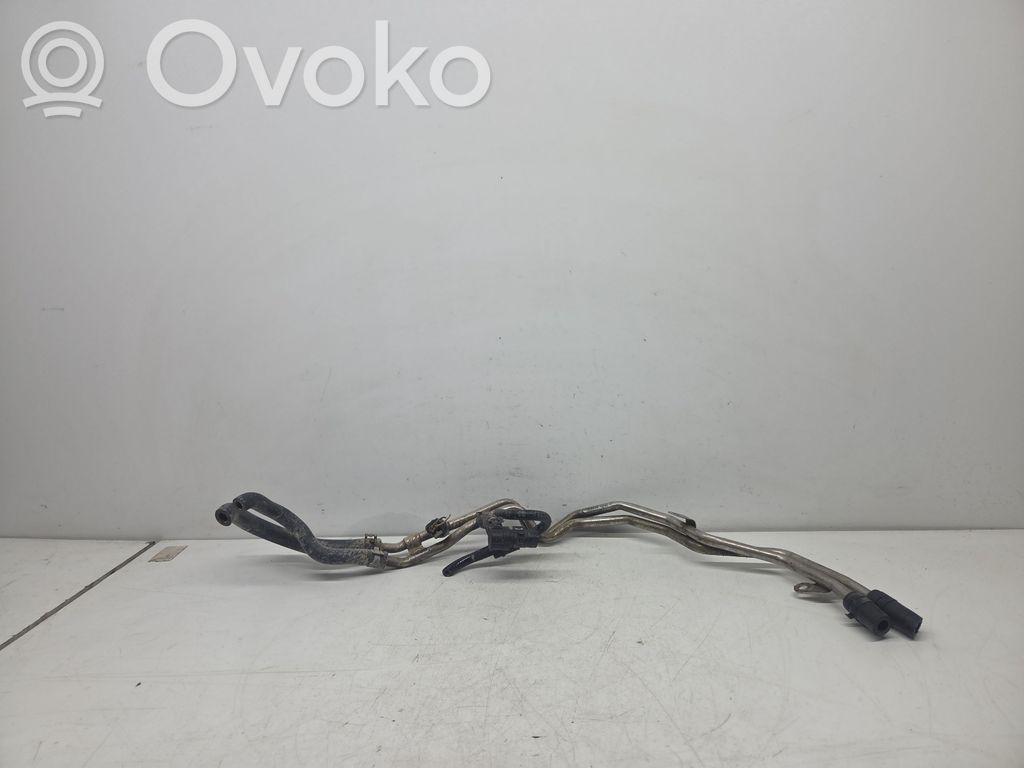 Audi A4 S4 B8 8K Conductă alimentare combustibil 