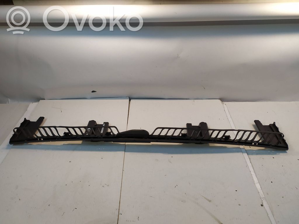 Volkswagen Transporter - Caravelle T7 Uchwyt / Mocowanie zderzaka tylnego 
