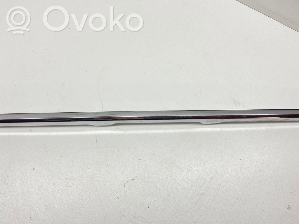 Volvo S80 Tailgate trim 