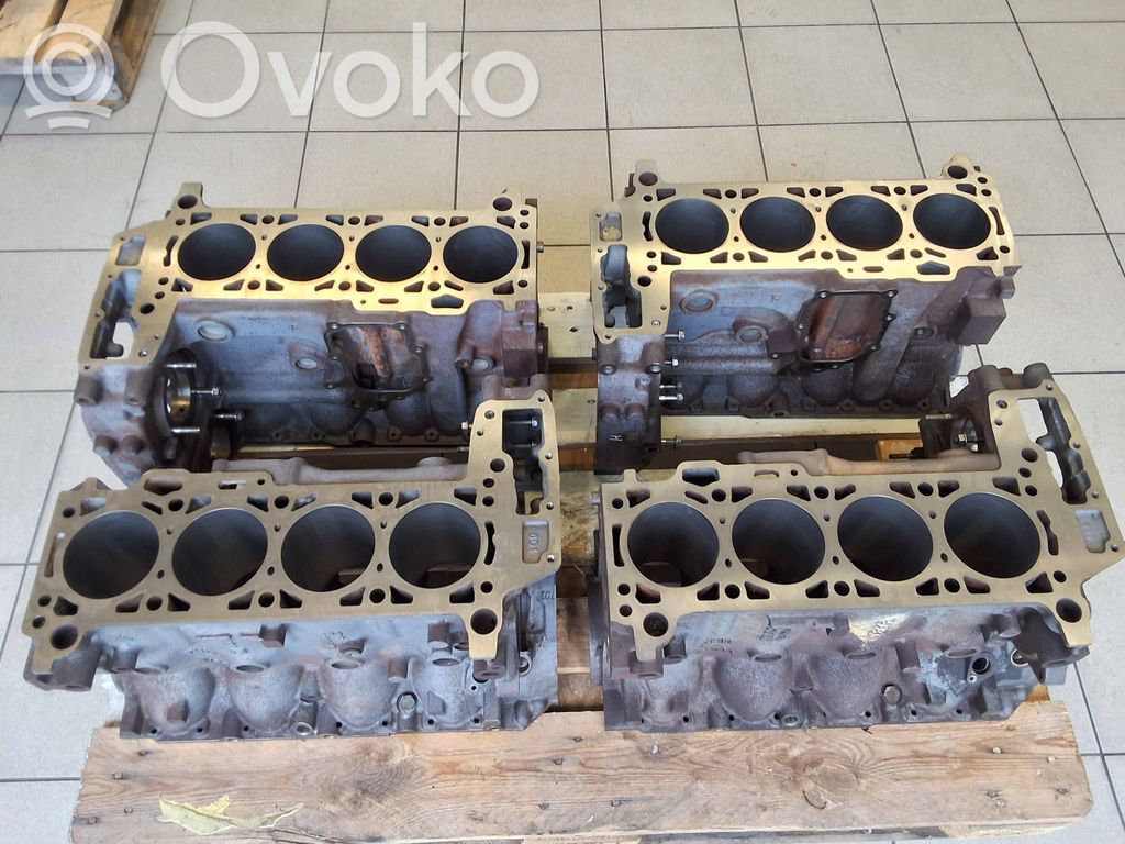 Iveco Daily 35.8 - 9 Engine block 