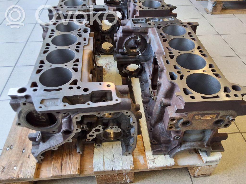 Iveco Daily 5th gen Engine block 