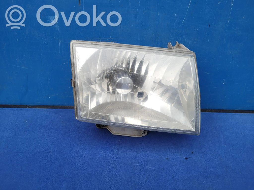 Mazda B series UN Phare frontale 