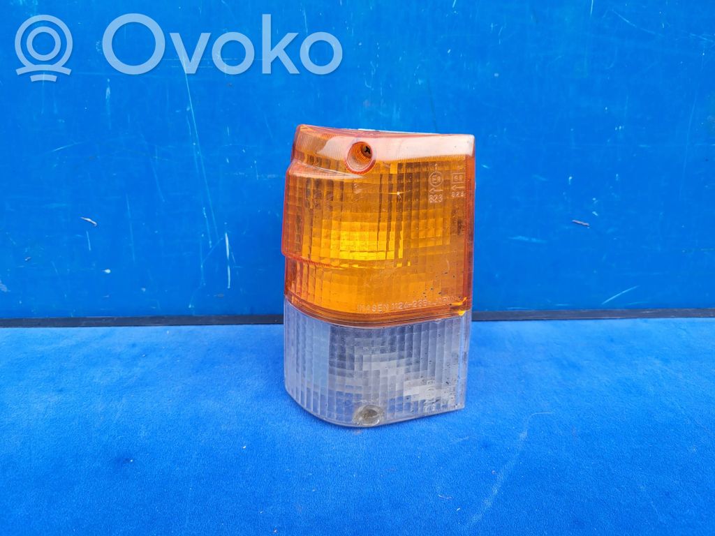 Mitsubishi Pajero Front indicator light 