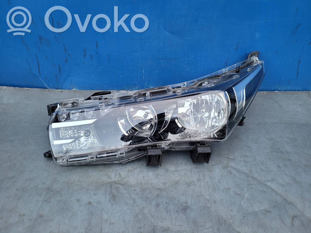 Toyota Corolla E160 E170 Scheinwerfer 