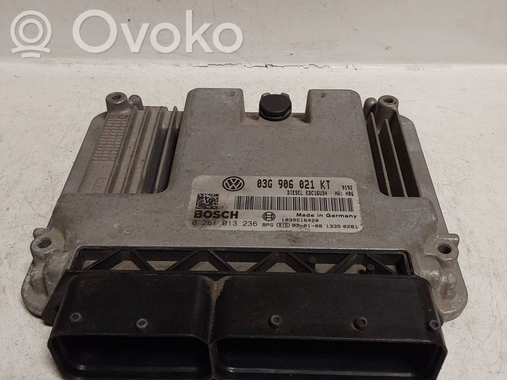 Volkswagen PASSAT B6 Engine control unit/module 