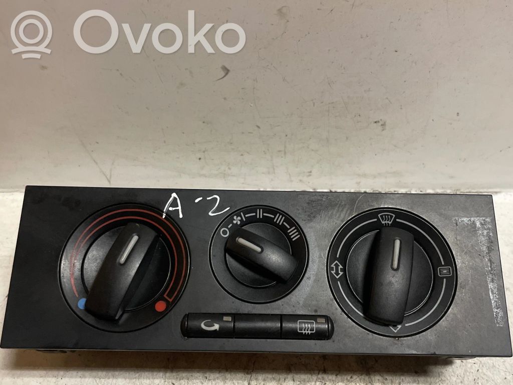Audi A2 Climate control unit 