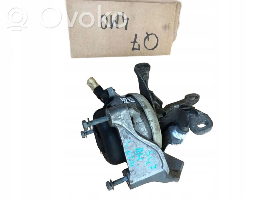 Audi Q7 4M Engine mounting bracket 