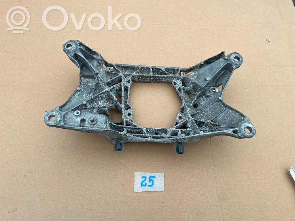 Audi Q7 4M Gearbox mounting bracket 