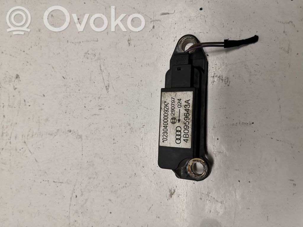 Audi A6 S6 C5 4B Airbagsensor Crashsensor Drucksensor 