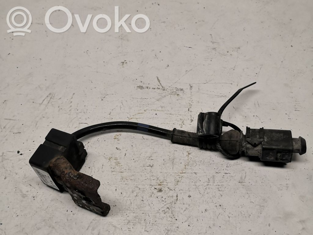 Audi A8 S8 D3 4E Rear air suspension level height sensor 