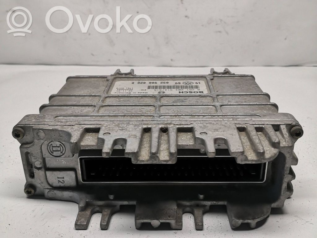 Volkswagen Golf III Engine control unit/module 