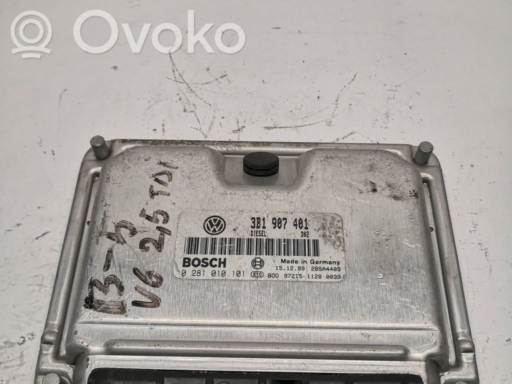 Volkswagen PASSAT B5 Engine control unit/module 