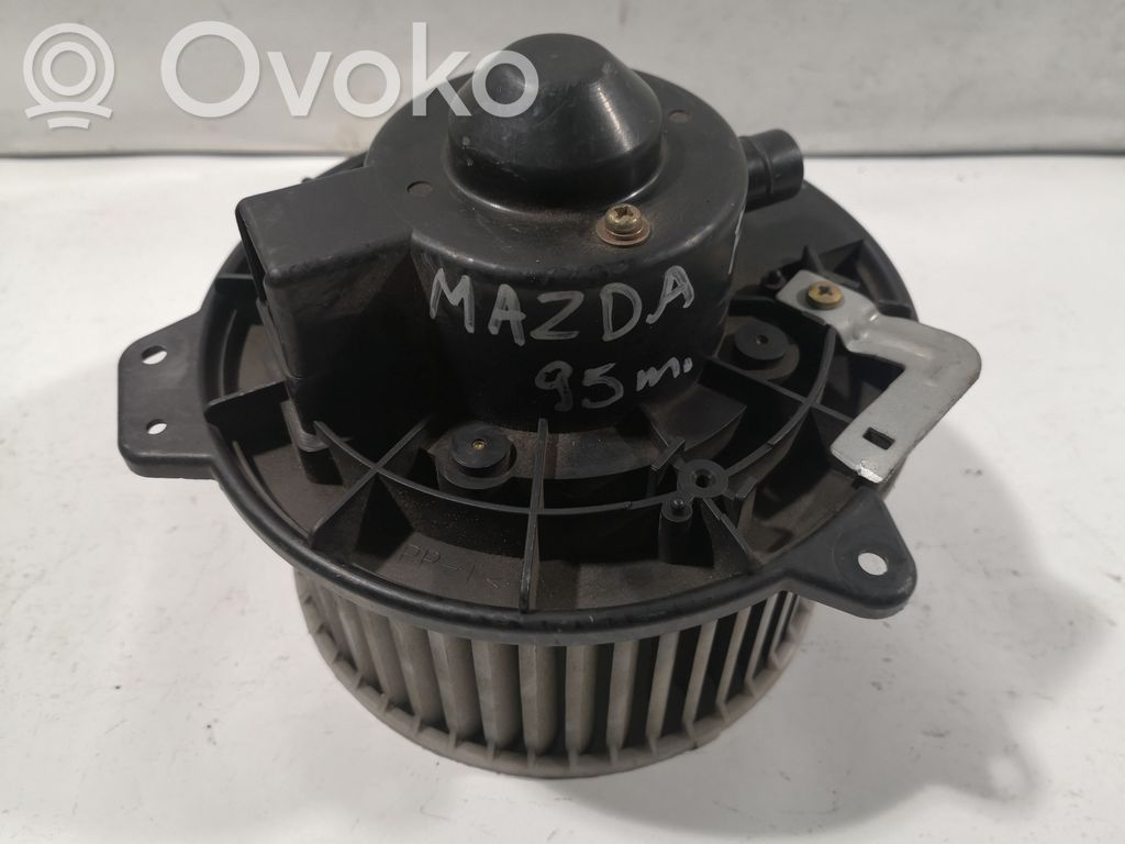 Mazda 323 Lämmittimen puhallin 