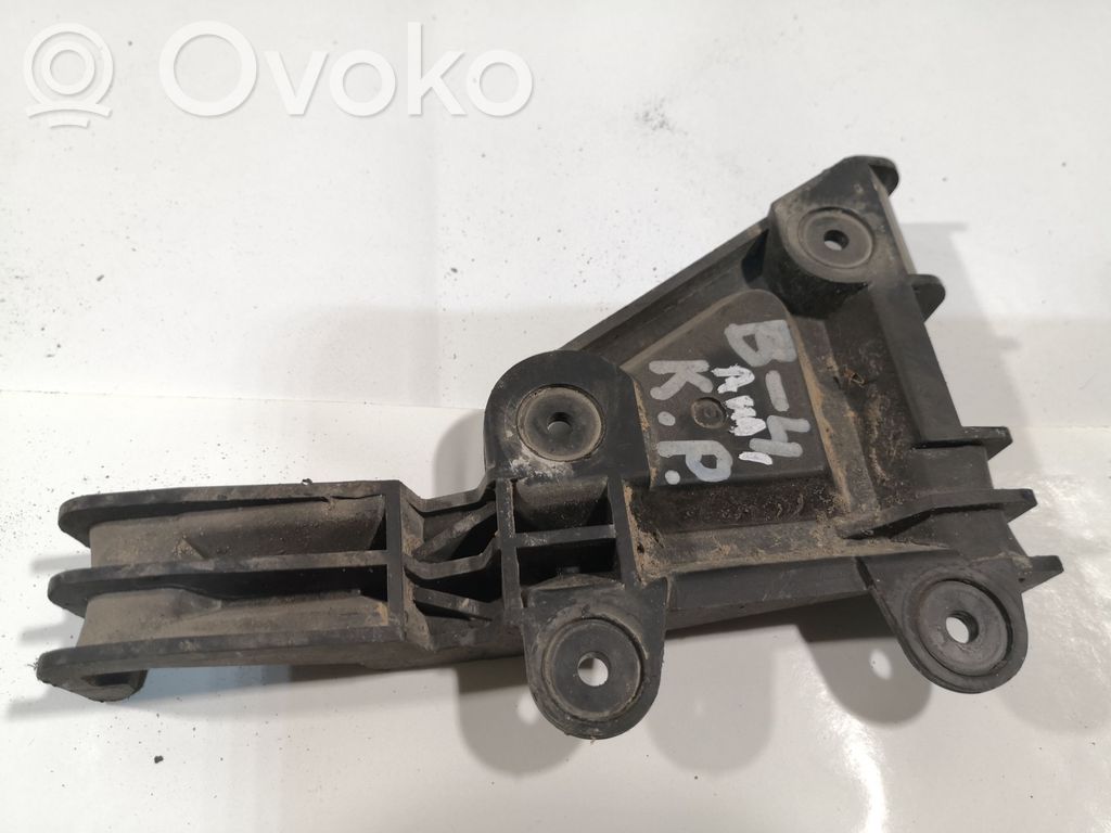 Audi 80 90 S2 B4 Rear bumper mounting bracket 