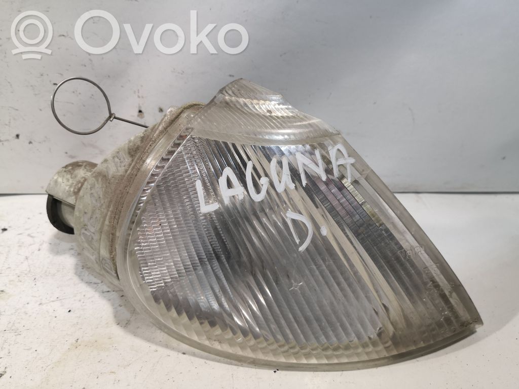 Renault Laguna I Front indicator light 