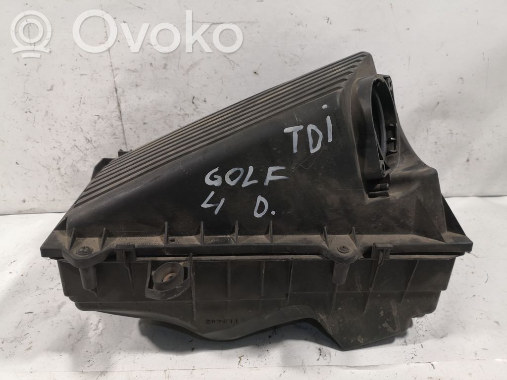 Volkswagen Golf IV Air filter box 