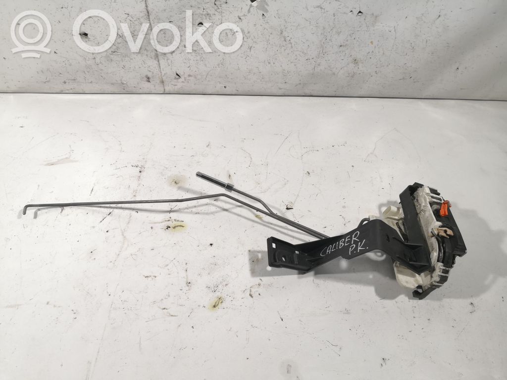 Dodge Caliber Front door lock 