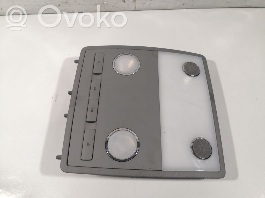 Volkswagen Phaeton Rear seat light 