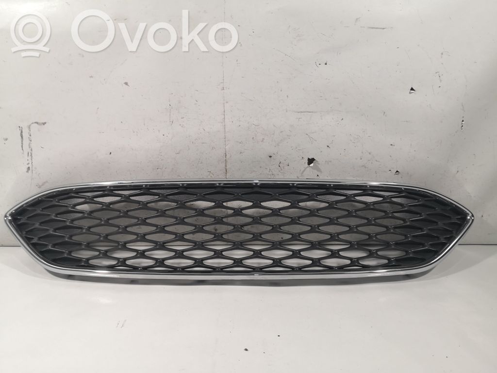 Front grill   F1EB8200B