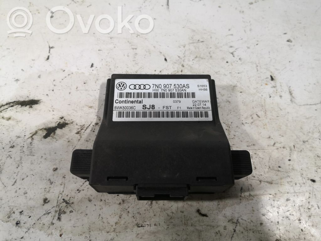 Volkswagen PASSAT B7 Módulo de control Gateway 