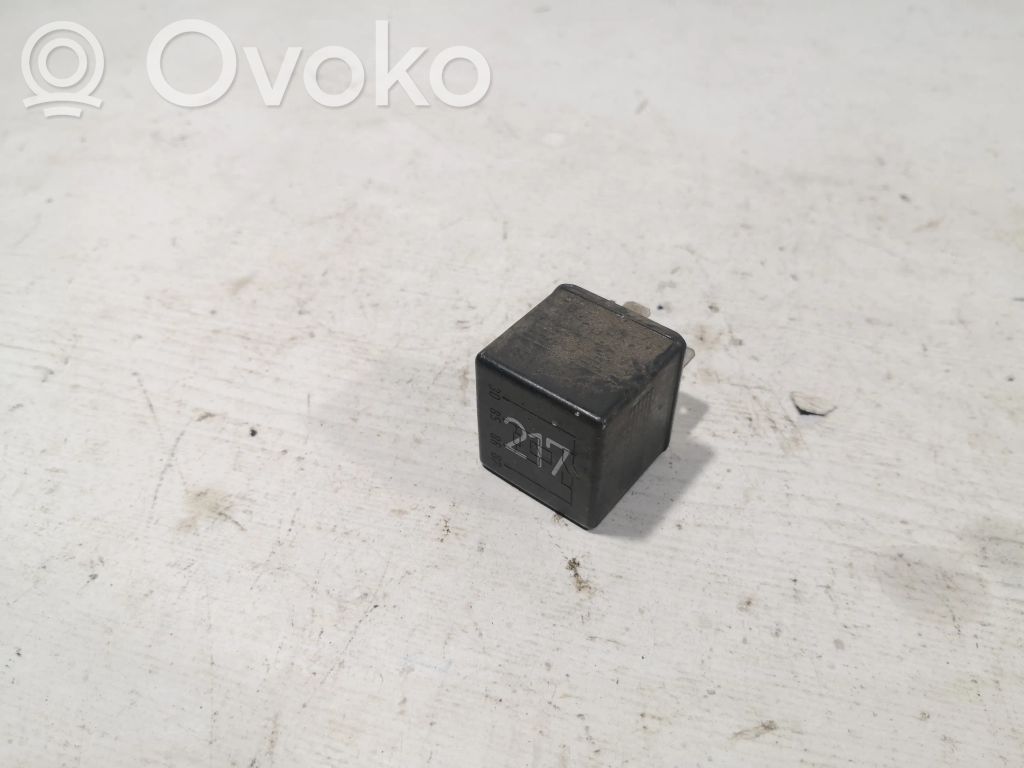 Audi 80 90 S2 B4 Other relay 
