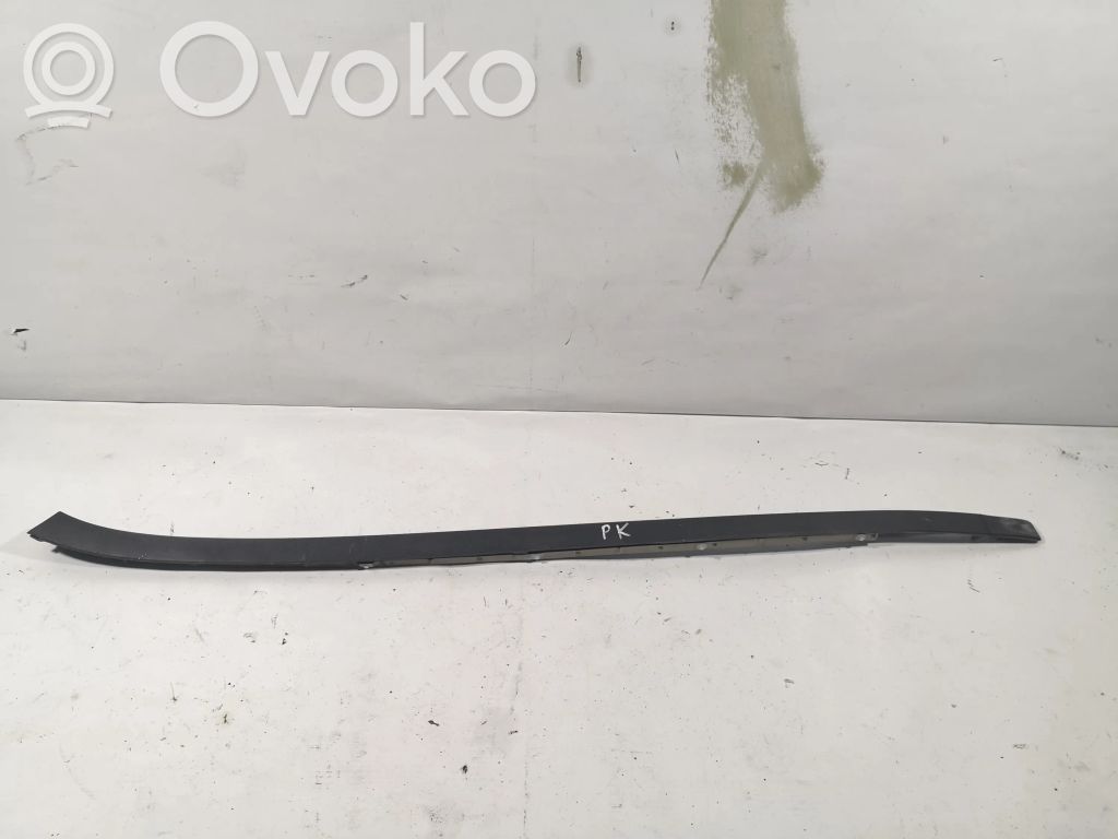 Opel Astra J Moldura del parabrisas 