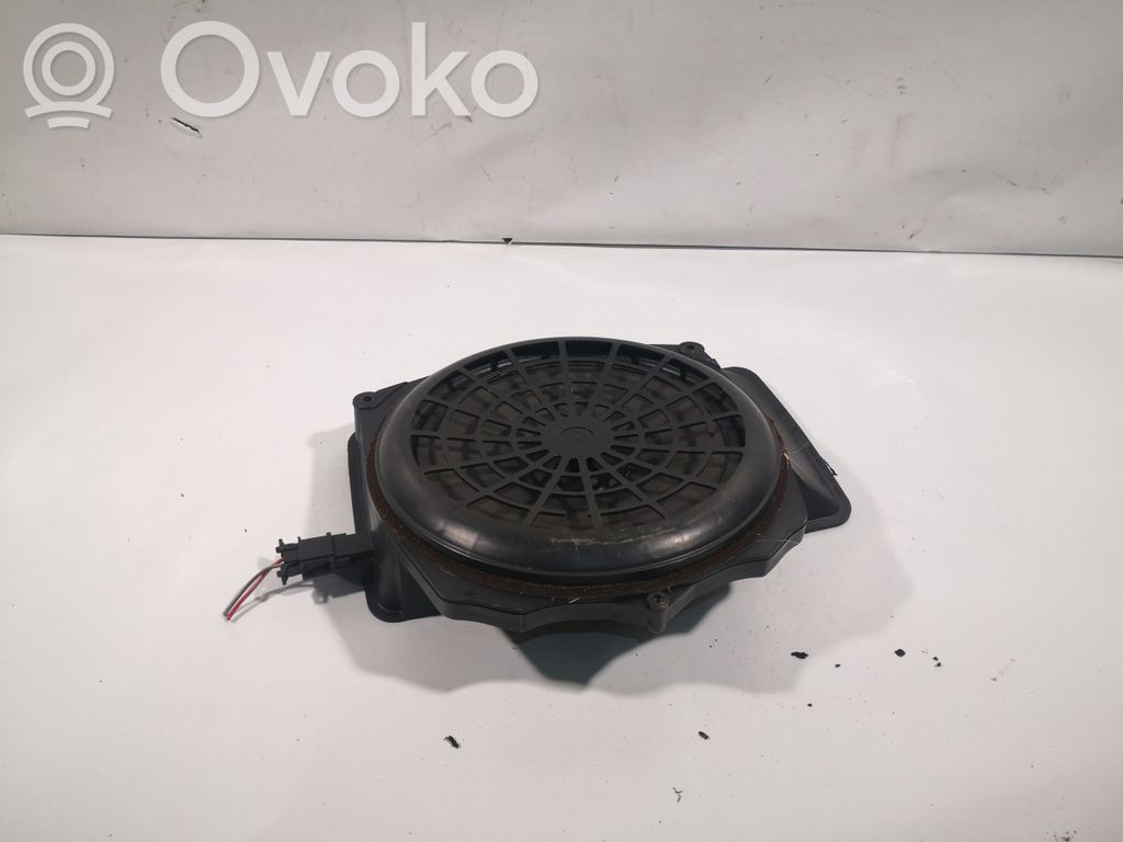 Audi A4 S4 B6 8E 8H Głośnik niskotonowy 