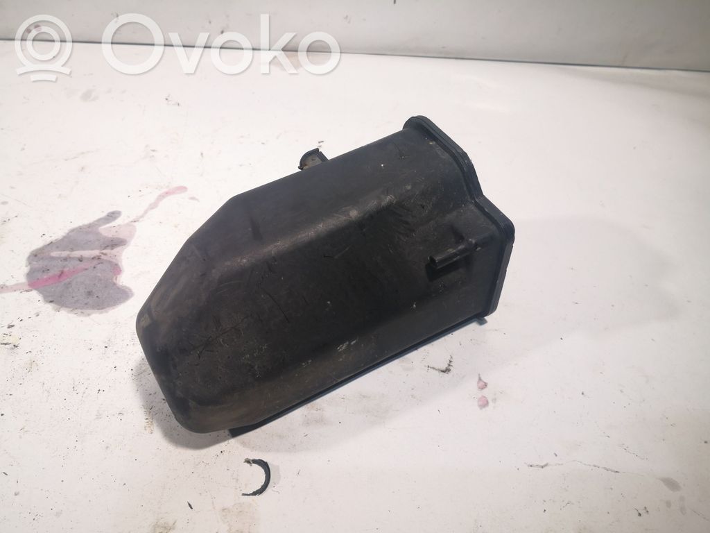 Skoda Octavia Mk2 (1Z) Active carbon filter fuel vapour canister 