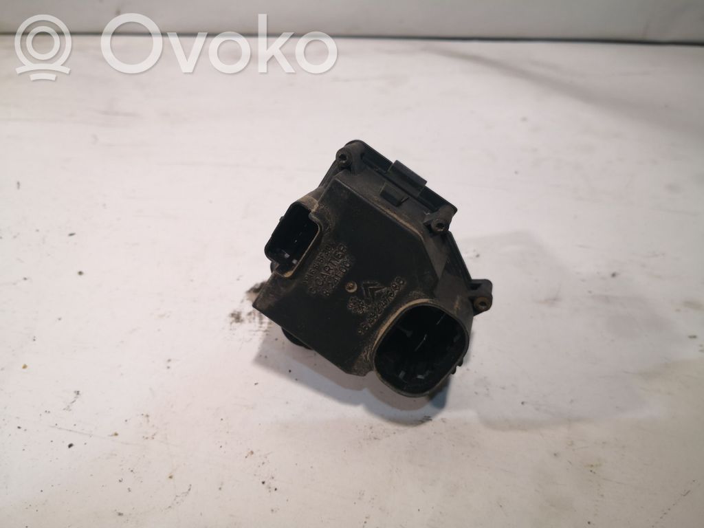 Citroen C4 I Coolant fan relay 