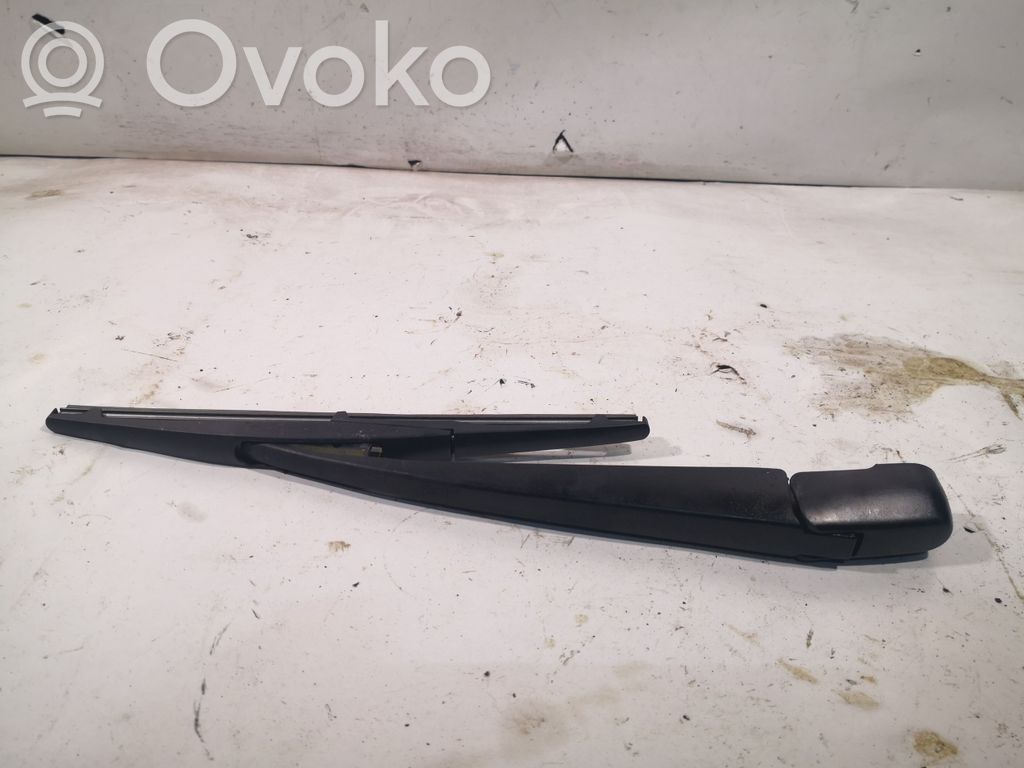 Mitsubishi ASX Rear wiper blade arm 
