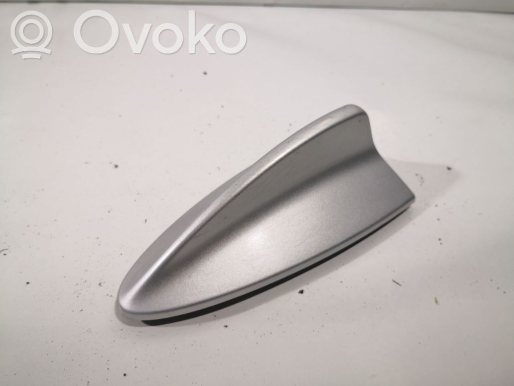 BMW 3 E90 E91 Stogo (GPS) antenos dangtelis 