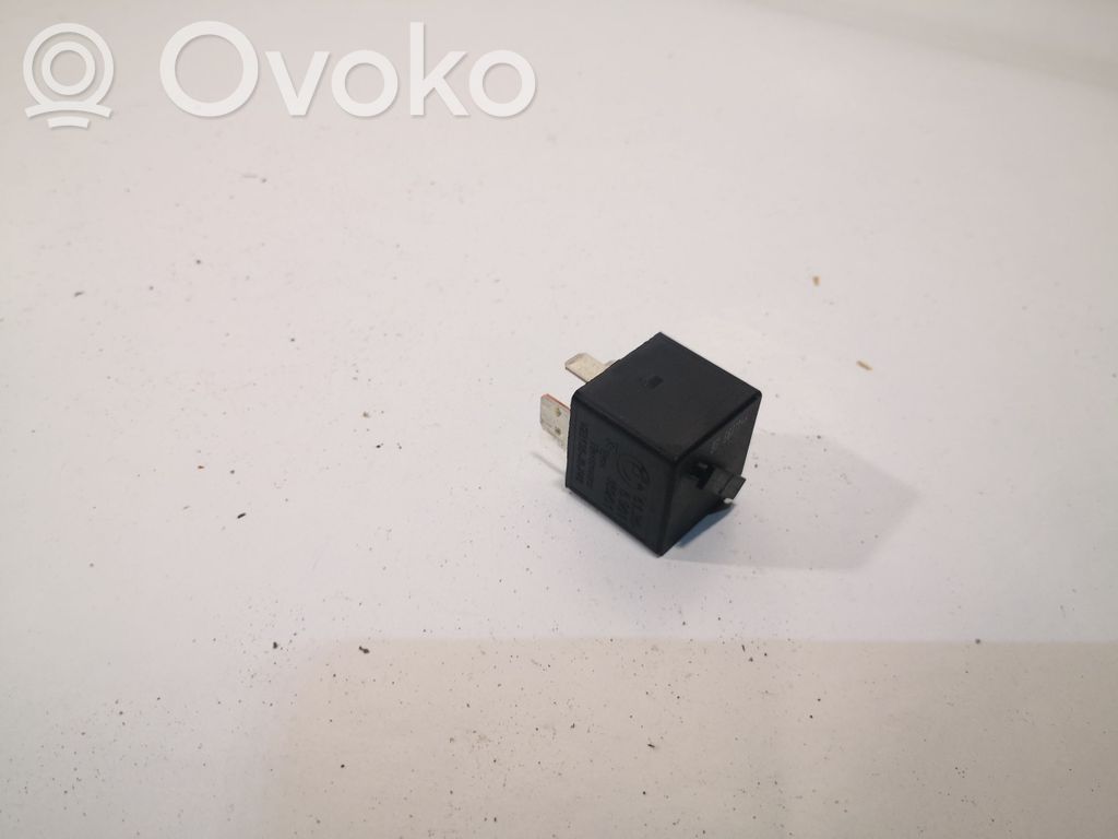 Other relay   61366901,V23136J6X48